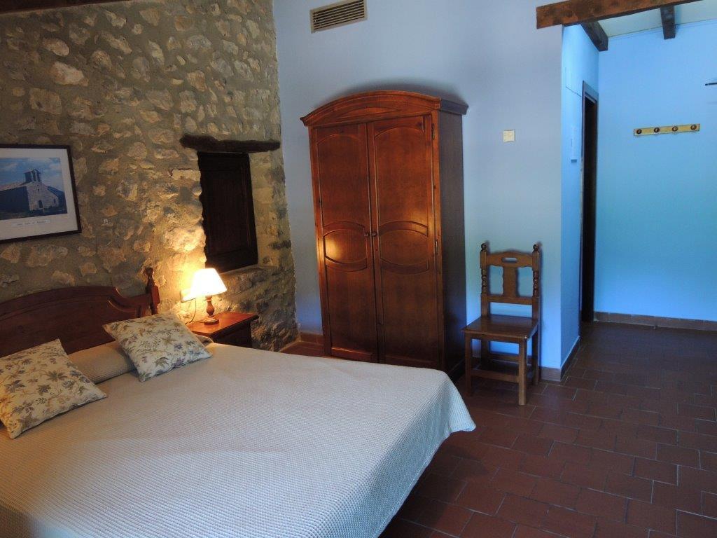 Hostal De La Rovira Oix Ngoại thất bức ảnh