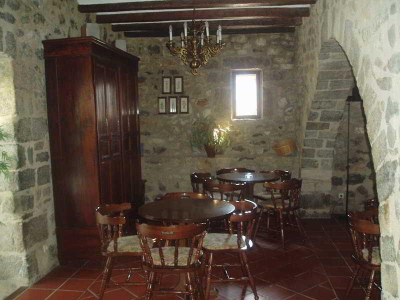 Hostal De La Rovira Oix Ngoại thất bức ảnh
